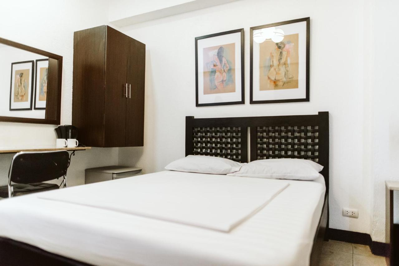 San Agustin Residences Makati City Kültér fotó